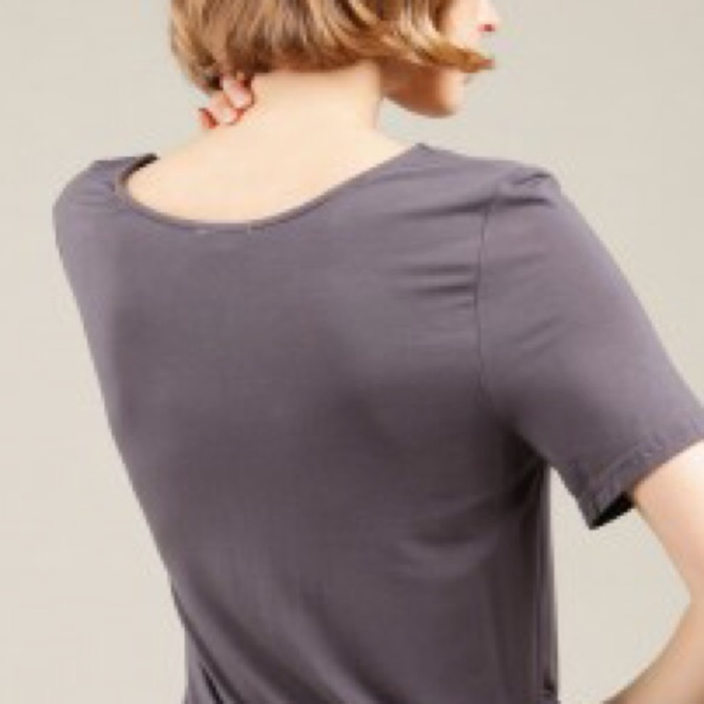 Small Criss Cross V-Neck Tee - Picture 2 of 2
