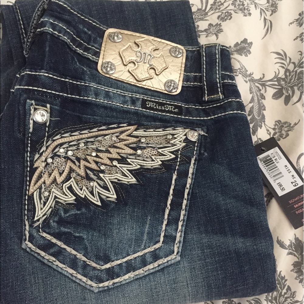 Miss Me skinny jeans Inseam: 31"