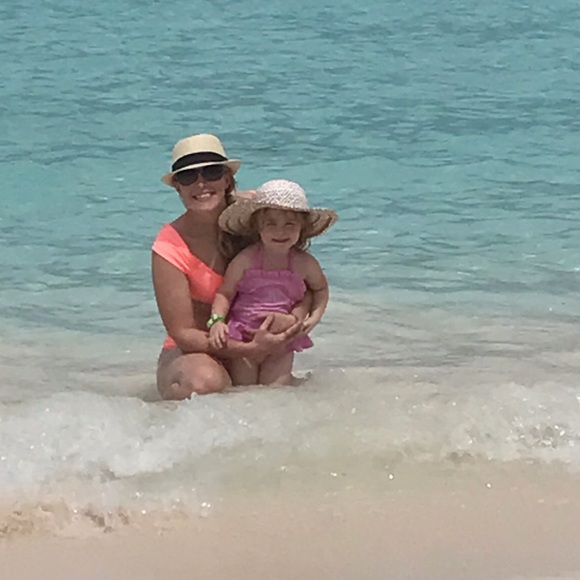 Meet your Posher, Lauren - Picture 1 of 1