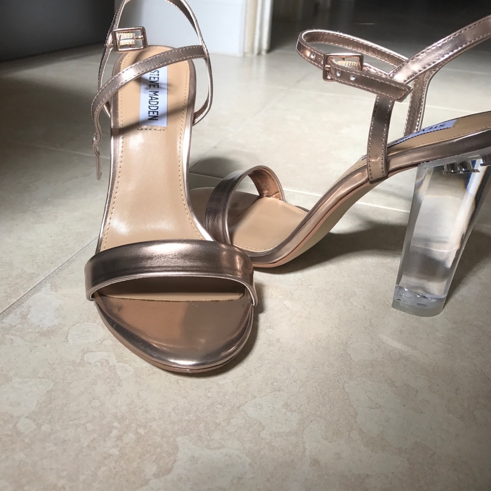 STEVE MADDEN Rose Gold Chunky Heel