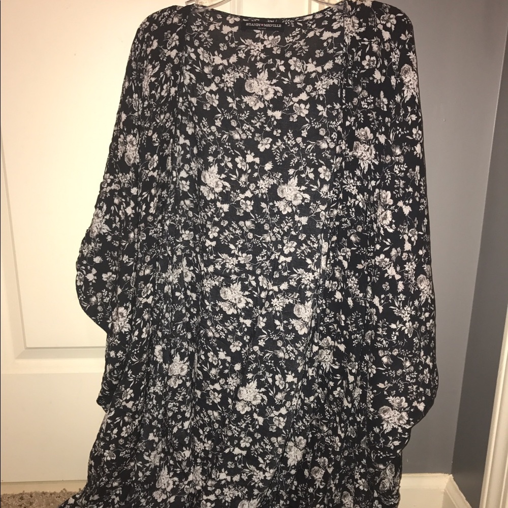 Brandy Melville Kimono