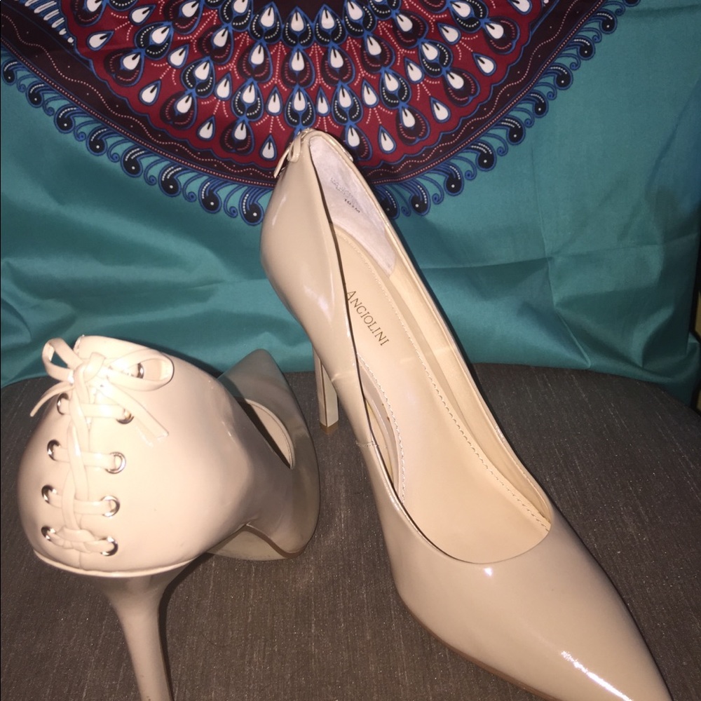 Heels!!! - Picture 2 of 4