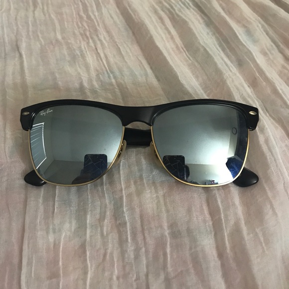 Reflective Ray-Ban Sunglasses - Picture 2 of 3