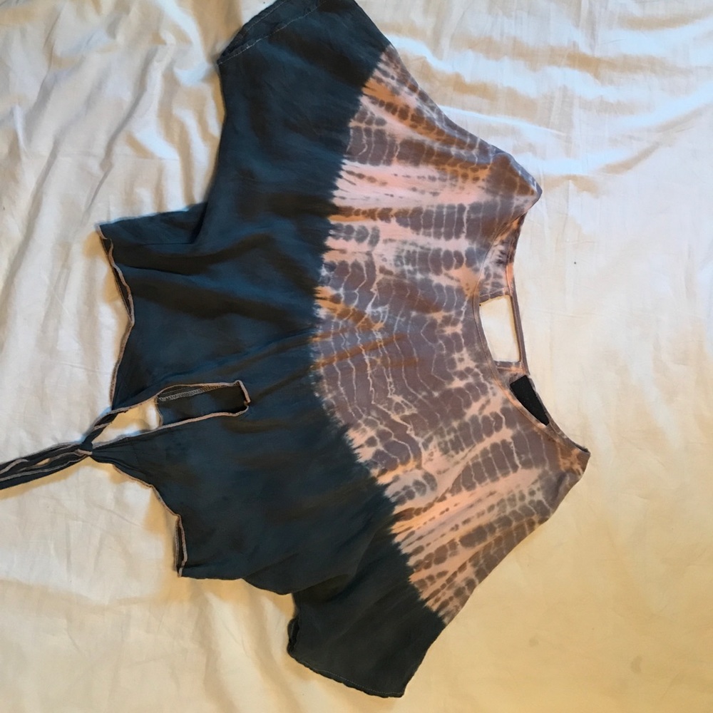 Cropped shirt