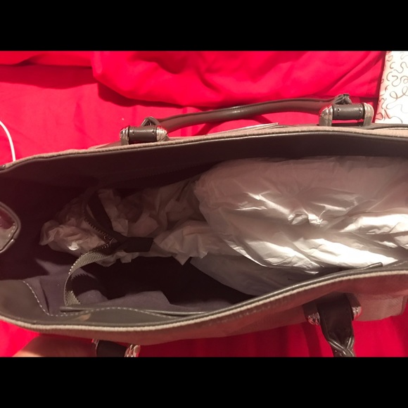 Purse - Picture 2 of 3