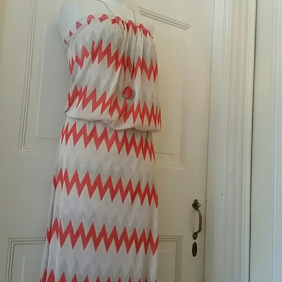 Chevron Maxi Dress - Picture 2 of 6