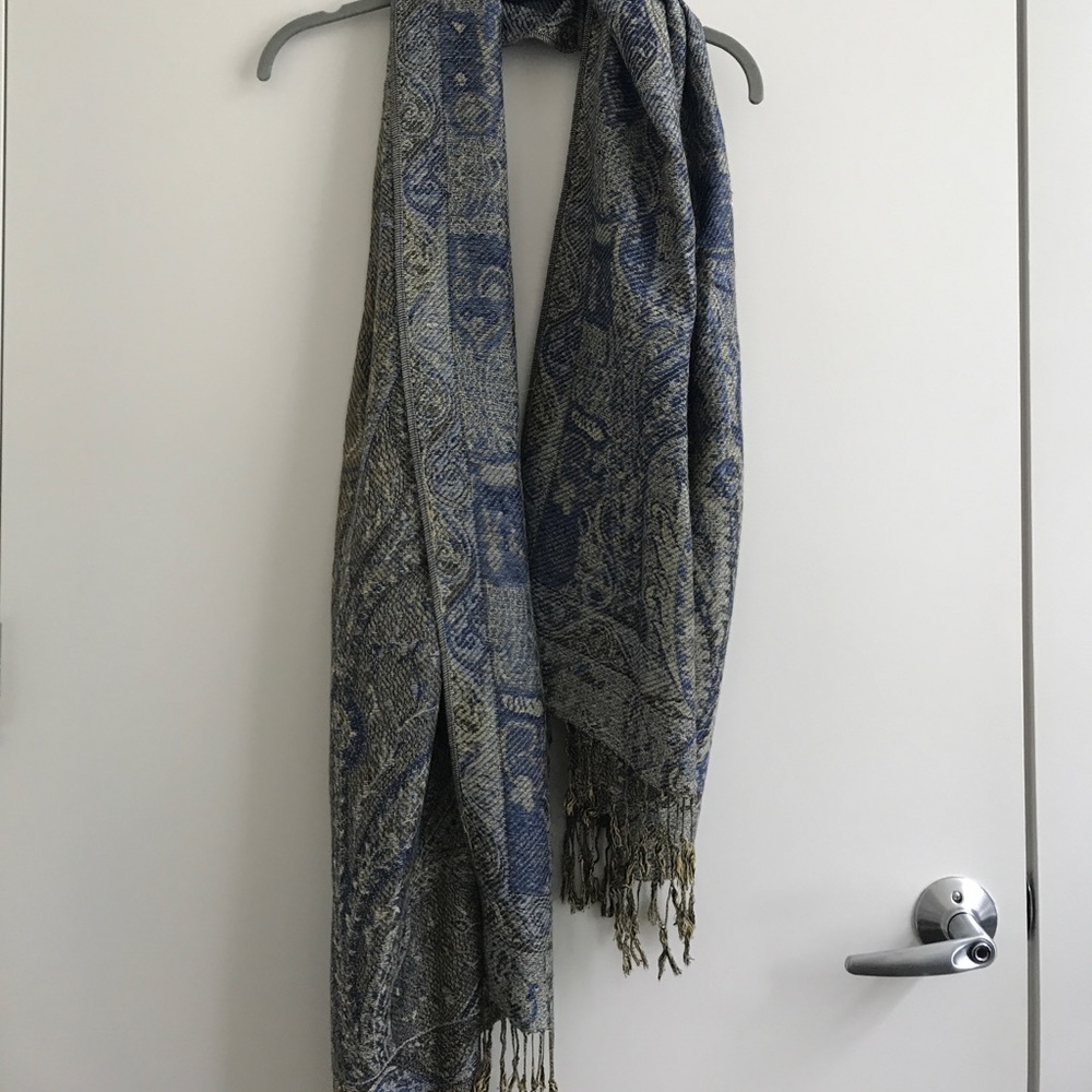 Brown and gold colored Pashmina 💖