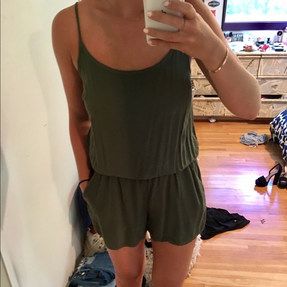Splendid army green romper!