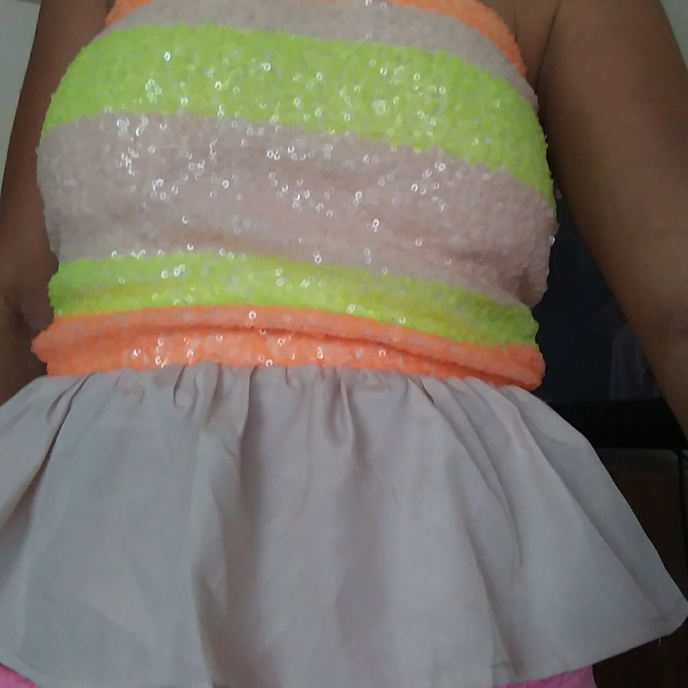Sequined top - Picture 1 of 2