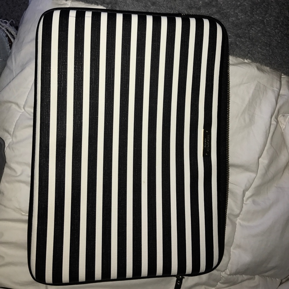 Kate spade Mac book pro case