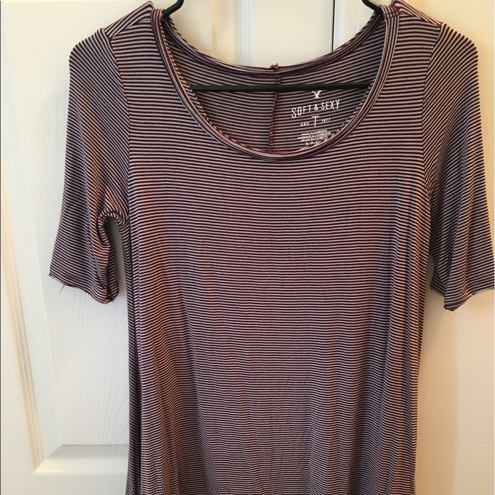 Small American Eagle flowy top