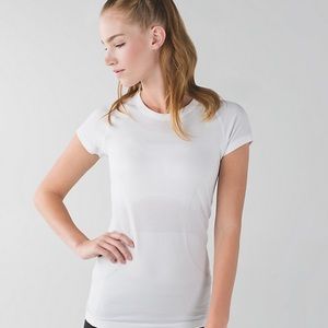 Lululemon Swiftly Tech Short Sleeve, Size 8