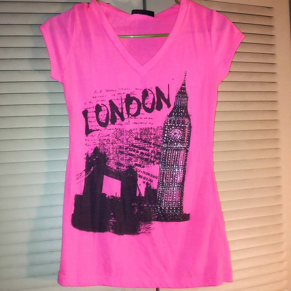 ✨🌟 LIPSTICK BRAND LONDON T SHIRT