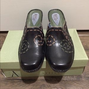 Clarks Black Wedges Size 10 NIB