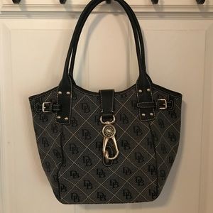Authentic Dooney & Bourke Purse