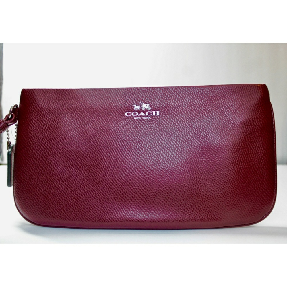 Coach wristlet wallet