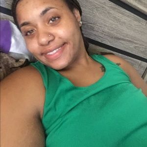 Meet your Posher, Maurissa