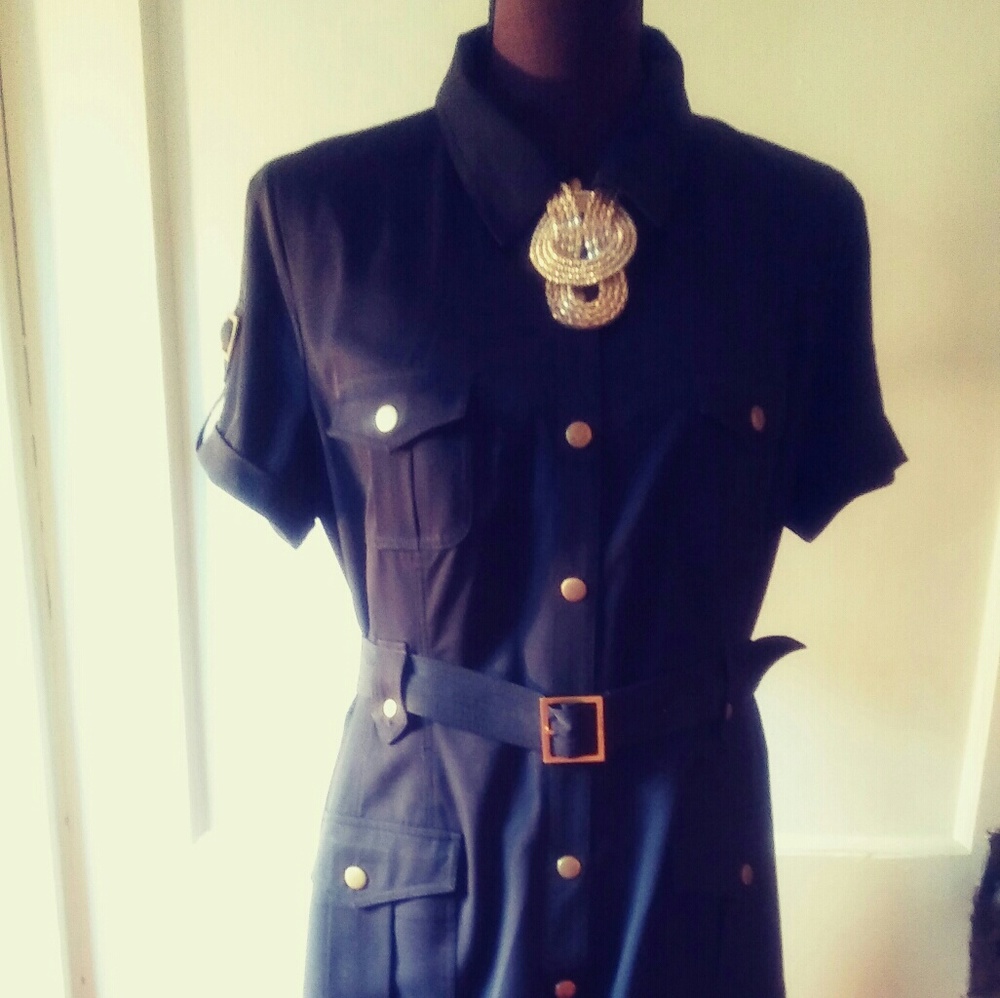 ❤ Clavin klein gold buttons sheath dress