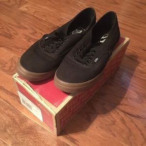 Black Gumsole Vans Lo Pro. Size 8.