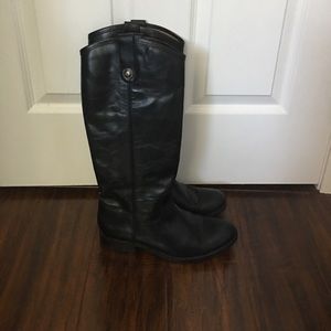 Melissa Frye boots in black