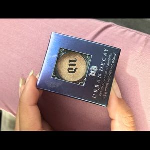 Urban Decay single shadow