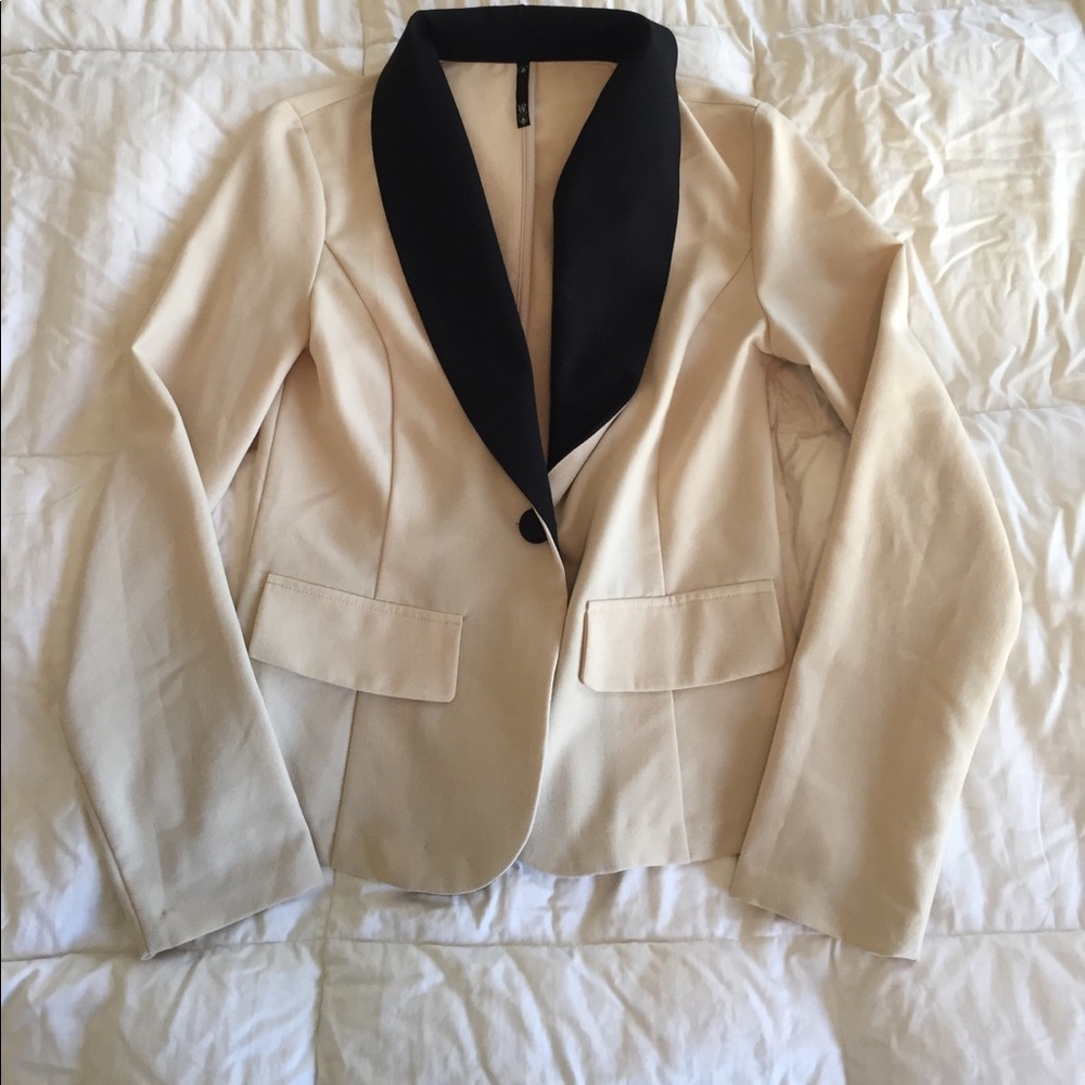 Love Culture Small Tan and Black Casual Blazer