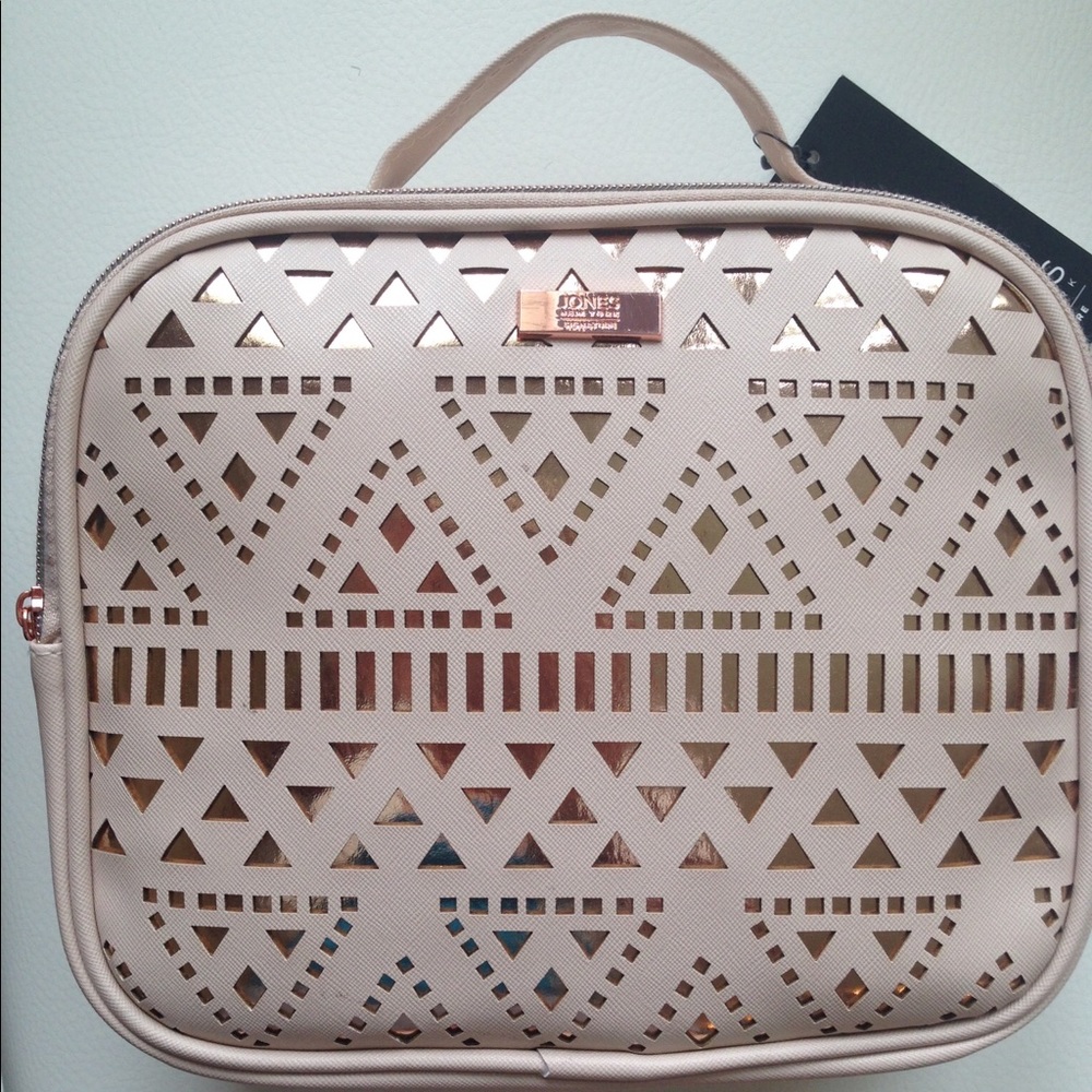 JONES NEW YORK - COSMETIC SATCHEL