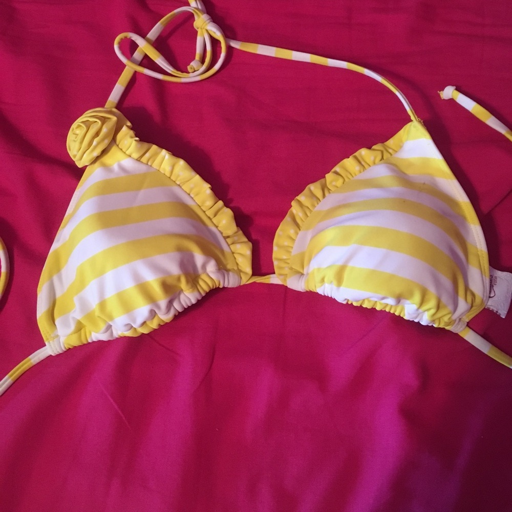 L Candies triangle top!