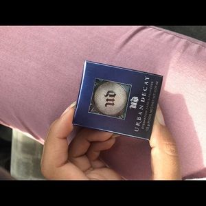 Urban Decay single shadow