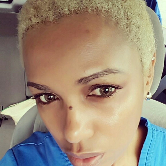 Meet your Posher, Natalie - Picture 1 of 1