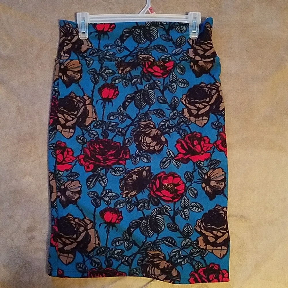 Lularoe small Cassie