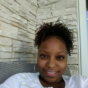 Meet your Posher, Temika