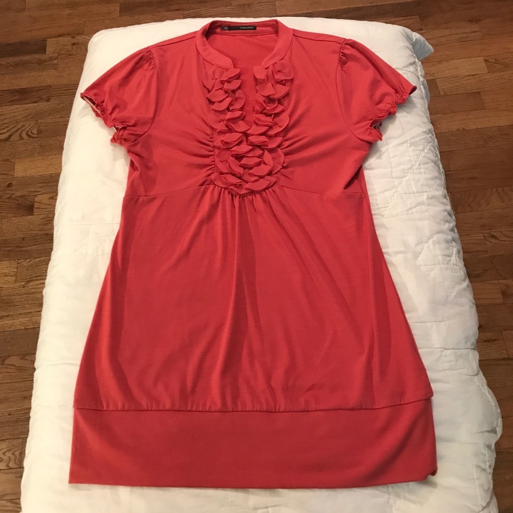 Dark salmon top