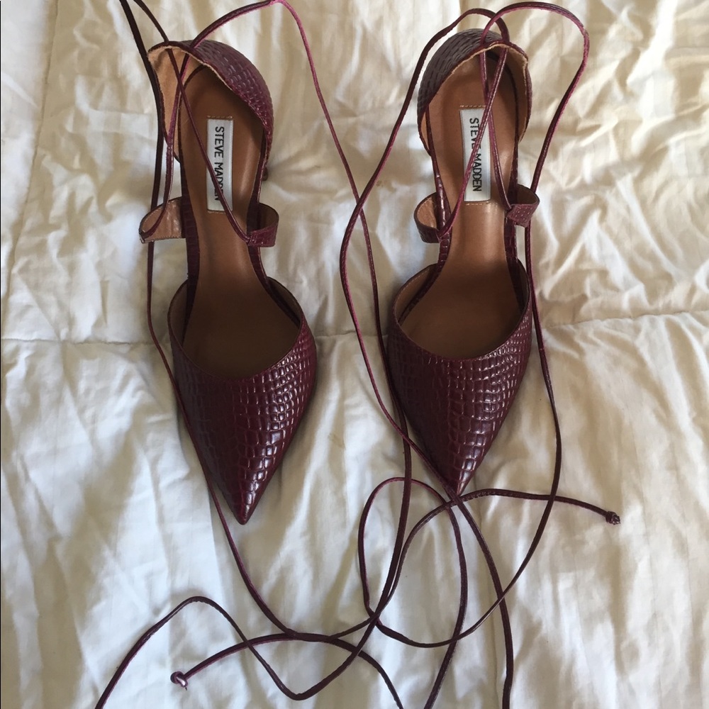 Steve Madden US 10 Wine Snakeskin Lace Up Pumps