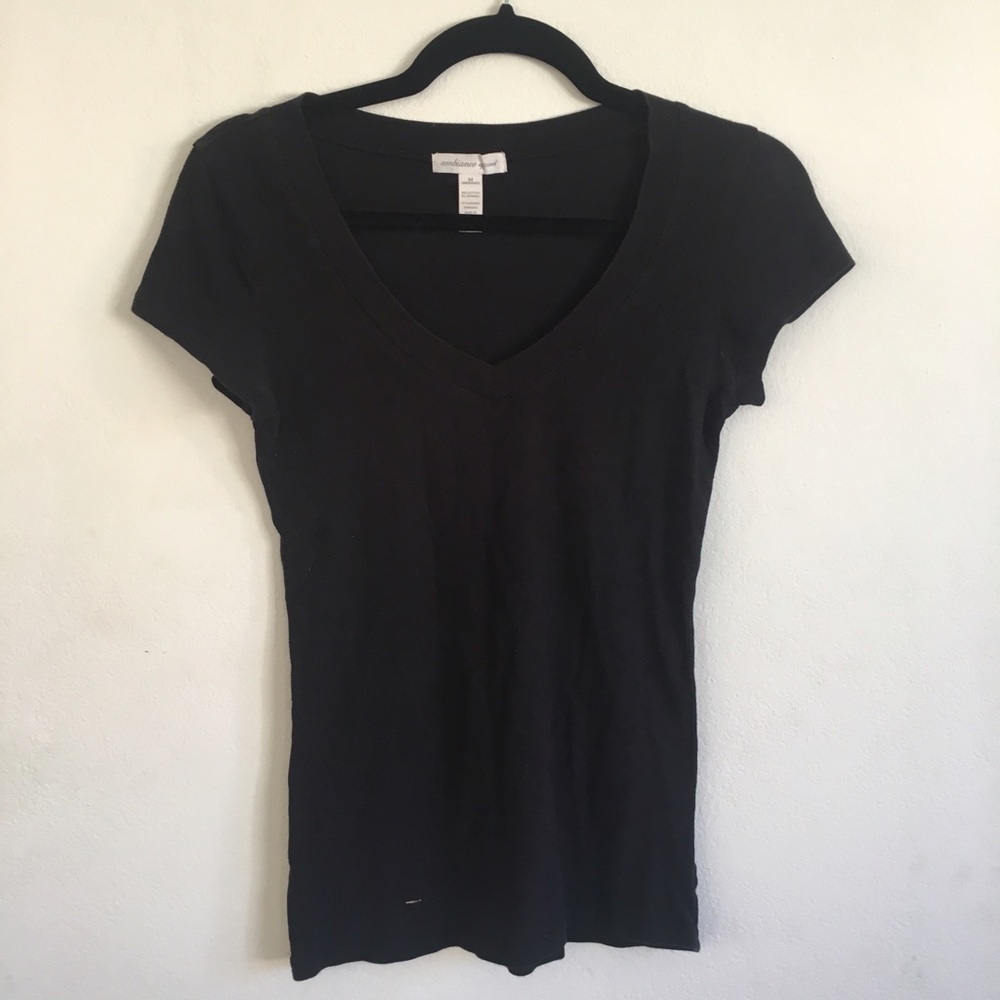 V-neck T-shirt