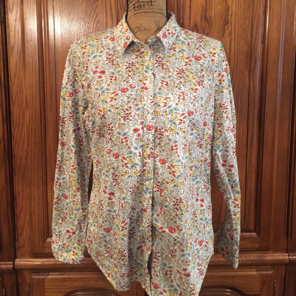 Banana Republic Soft Wash Flower Print Shirt