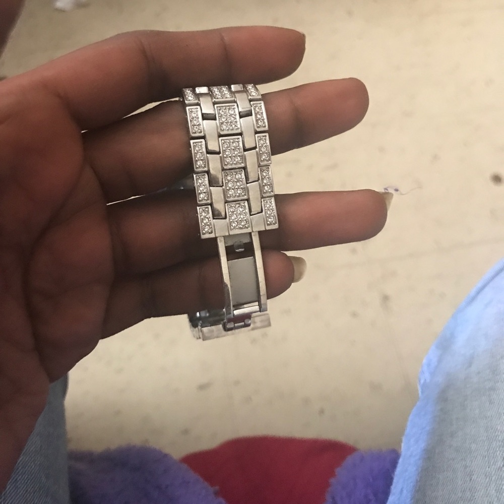 watch - Picture 3 of 3