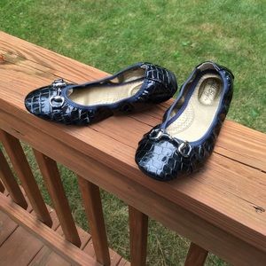 🦋 Navy Blue 'Soft Style' by Hush Puppies Flats 🦋