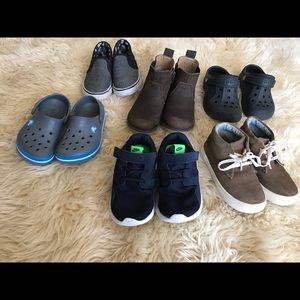 Toddler shoes ! 😍 👞👟⛑