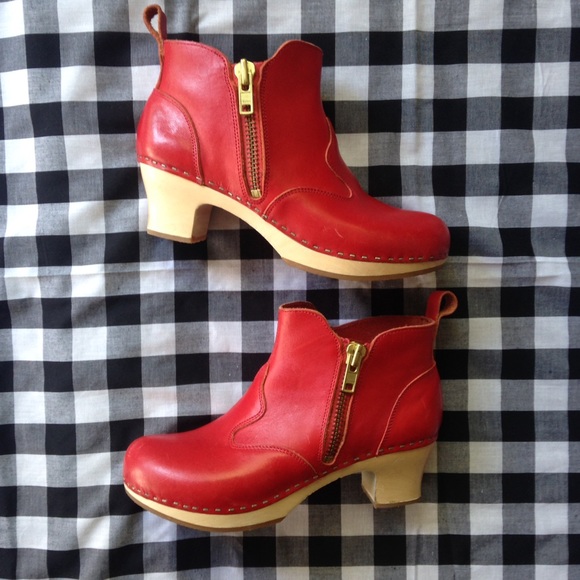 Swedish Hasbeens Shoes - Swedish Hasbeens Victoria bootie boot red 38 clog