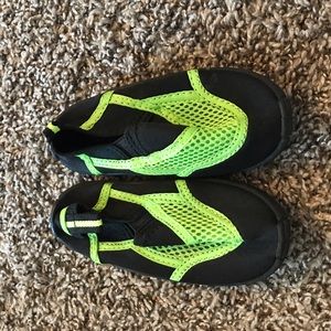 Toddler water / swim shoes
