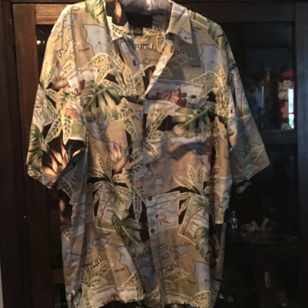Silk Traders of Hawaii. Shirt