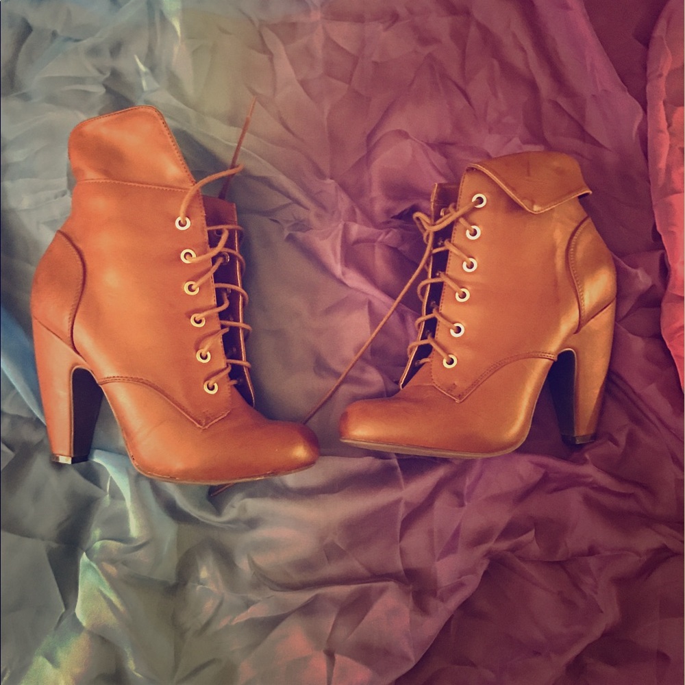 Cute ankle Lace Up Booties