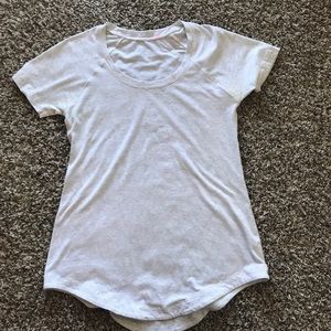 lululemon t-shirt