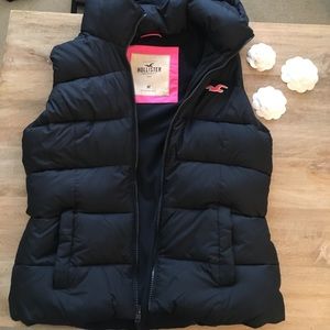 Hollister puffer vest