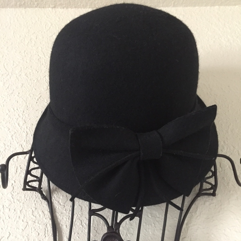 Jessica Simpson Black Bow Wool Hat