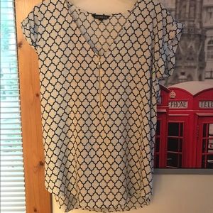 Express short sleeve top