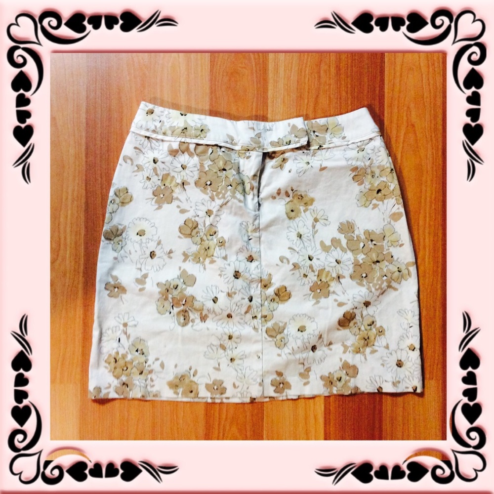 Dalia Sport Floral Skirt