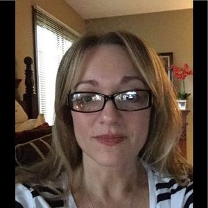 Meet your Posher, Deanna