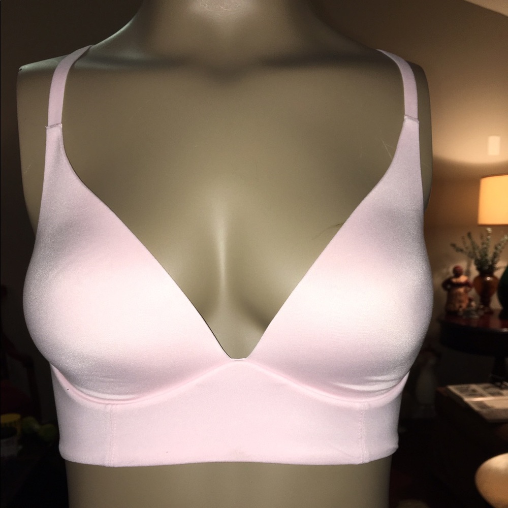 "SOLD" VICTORIA'S SECRET BRAS - Picture 1 of 5